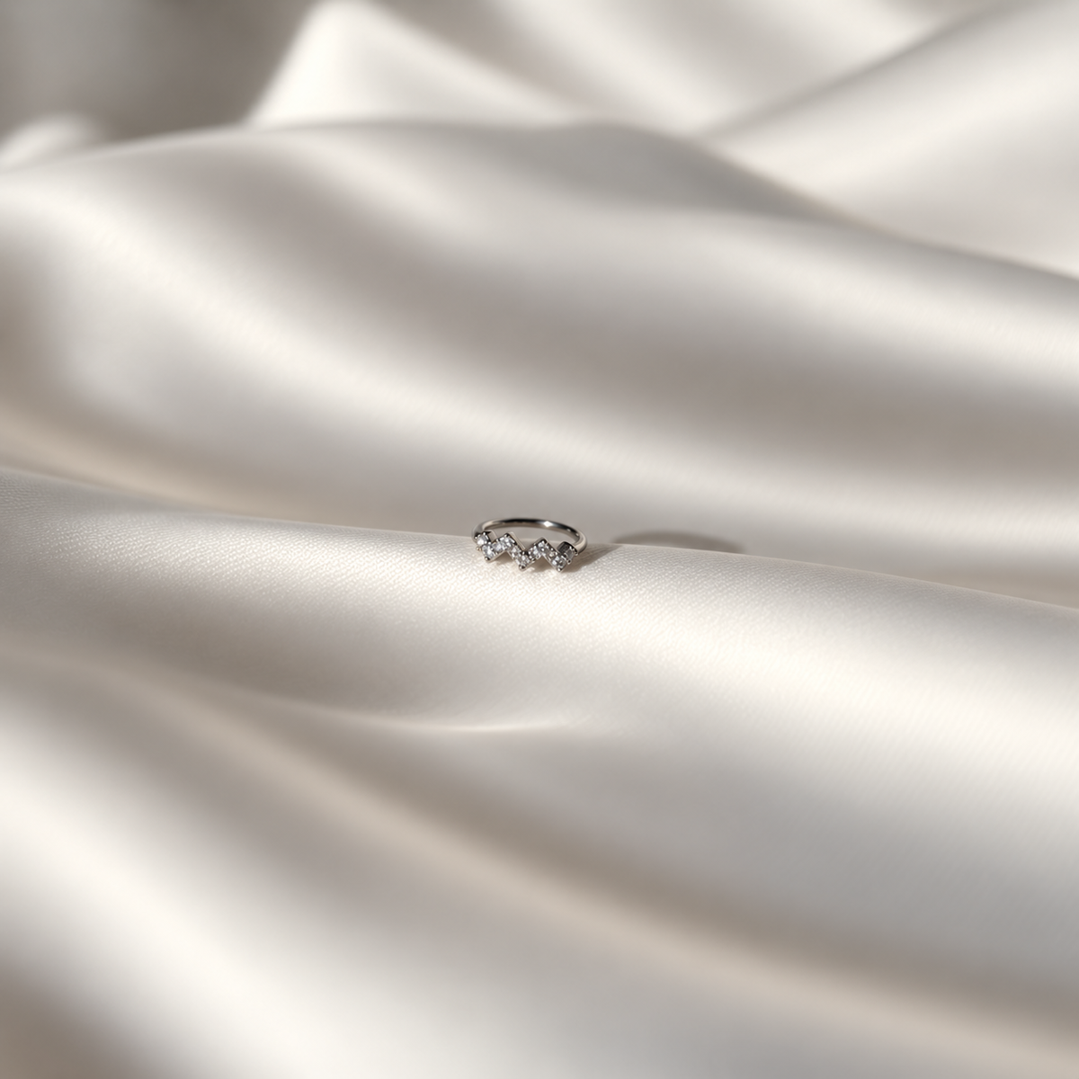 Piercing nez · Wavy